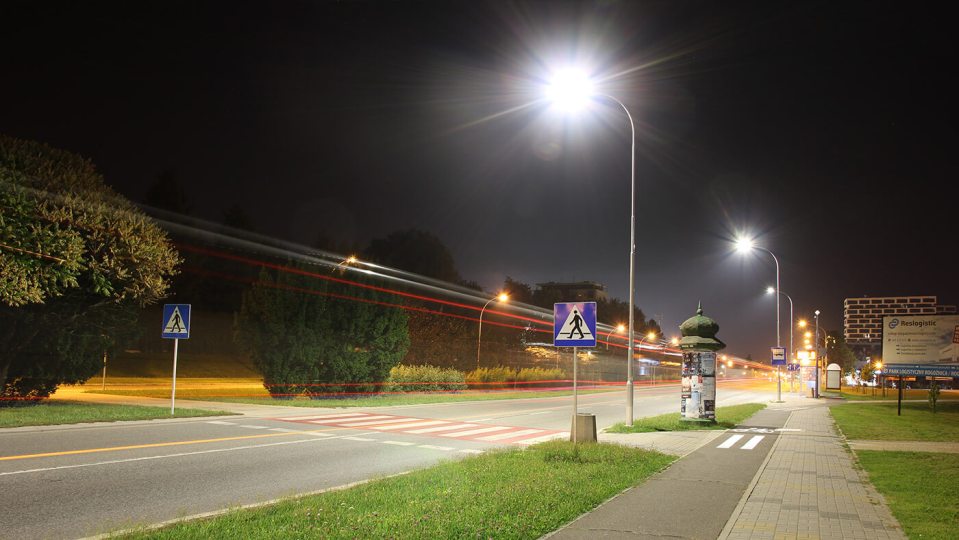 Ulice Rzeszowa - Oświetlenie Lampa PIKE J DOB